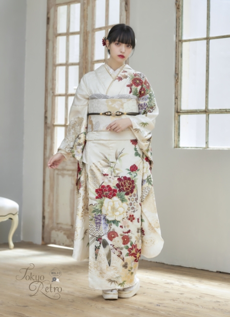 白/ホワイト/ベージュ/古典柄/かわいい/レトロ】の成人式振袖人気