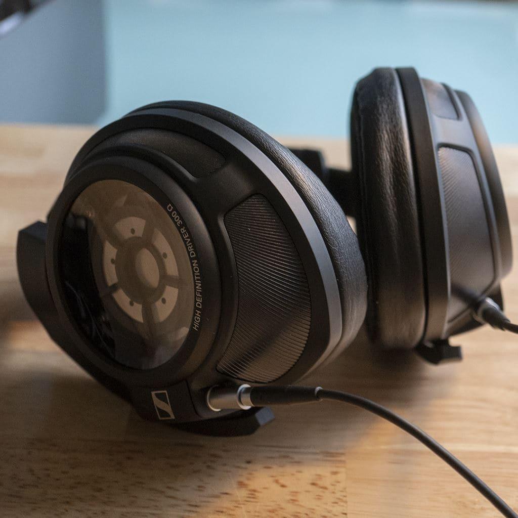Sennheiser HD 820 Headphones – Headphones.com