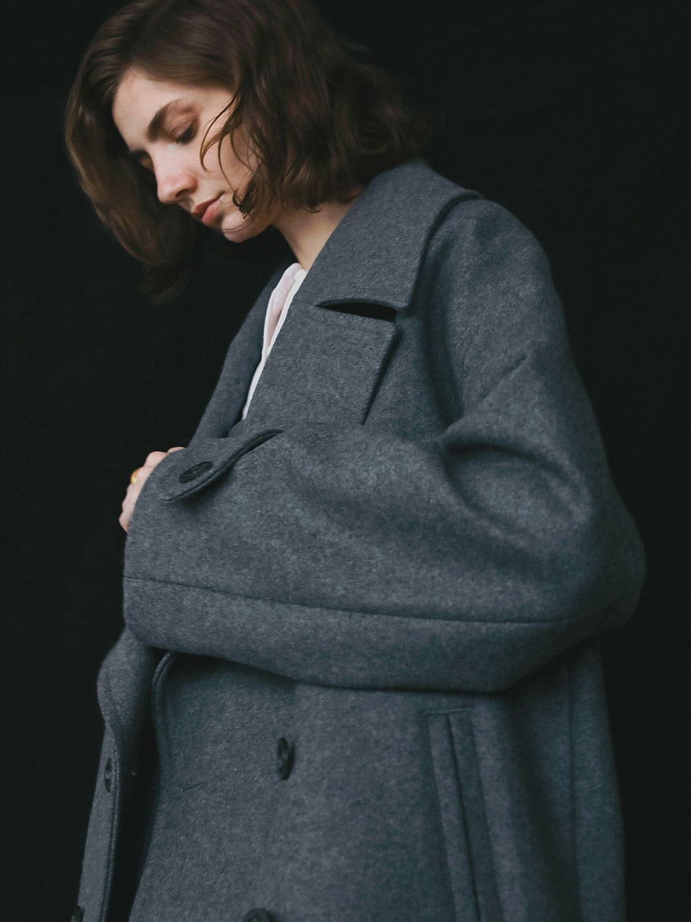 ビッグカラーコート | Coat | HER. Online Store