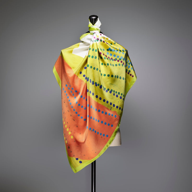シルクスカーフ「タイトル不明」 – HERALBONY