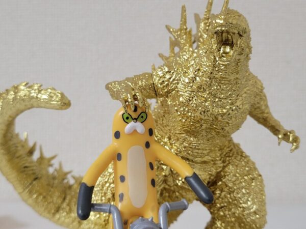 ドンキ限定のゴジラのモバイルスタンド買ってきたぞ！！ ｜ ヒーローNEWS