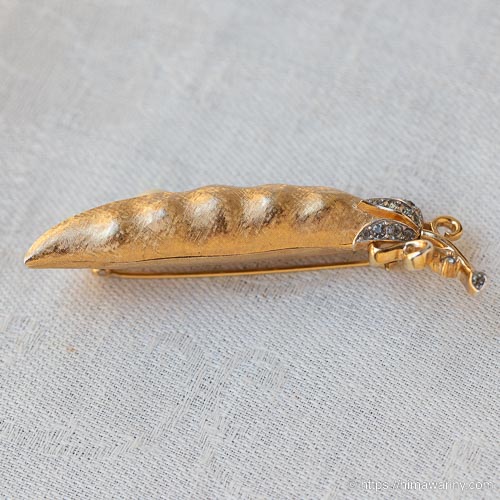 Trifari トリファリ-えんどう豆ゴールド&パール・ブローチ