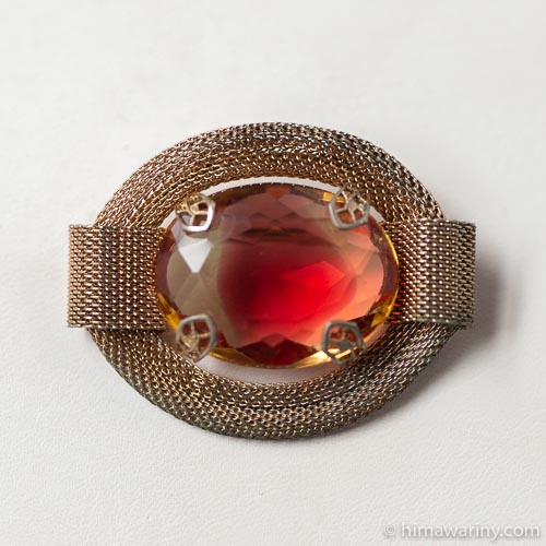 ワインレッド・ギブレガラス・アンティーク・ブローチ – アンティーク