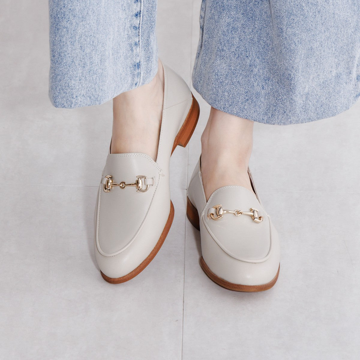 26SS新色追加】バブーシュビットローファー/651304