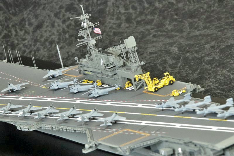 1/700航空母艦「CV-41 ミッドウェイ」完成写真 – 艦船模型製作代行