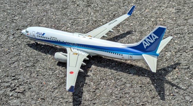 1/200「全日空 ボーイング737-800 トリトンブルー」完成写真 – 艦船