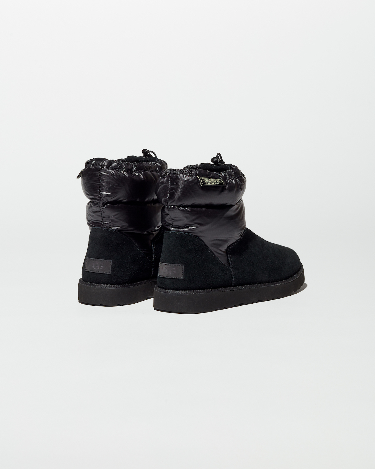 UGG® × Rocky Mountain Featherbed × BEAMS、トリプルコラボブーツが
