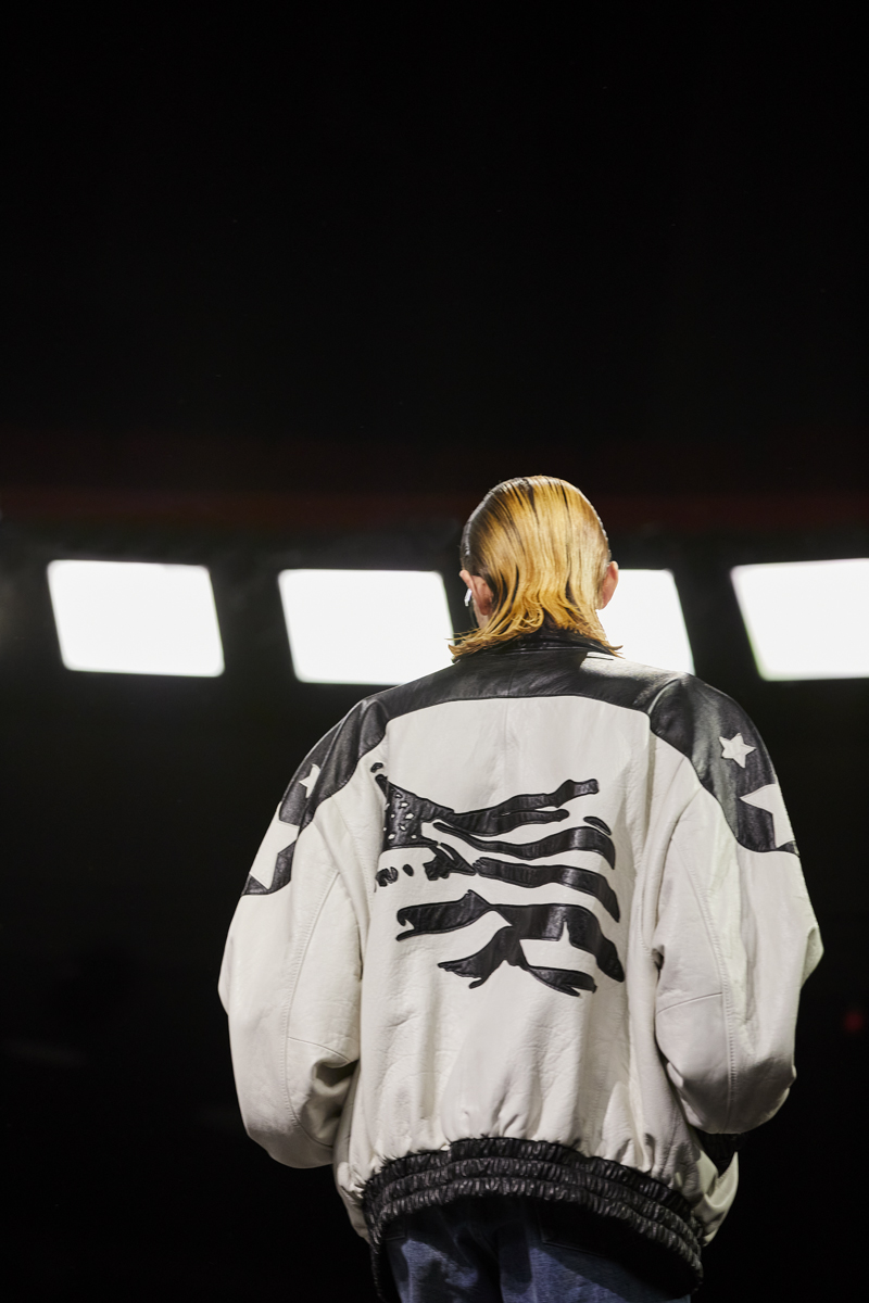 CELINE HOMME、2022年冬コレクション新作テディジャケット発売