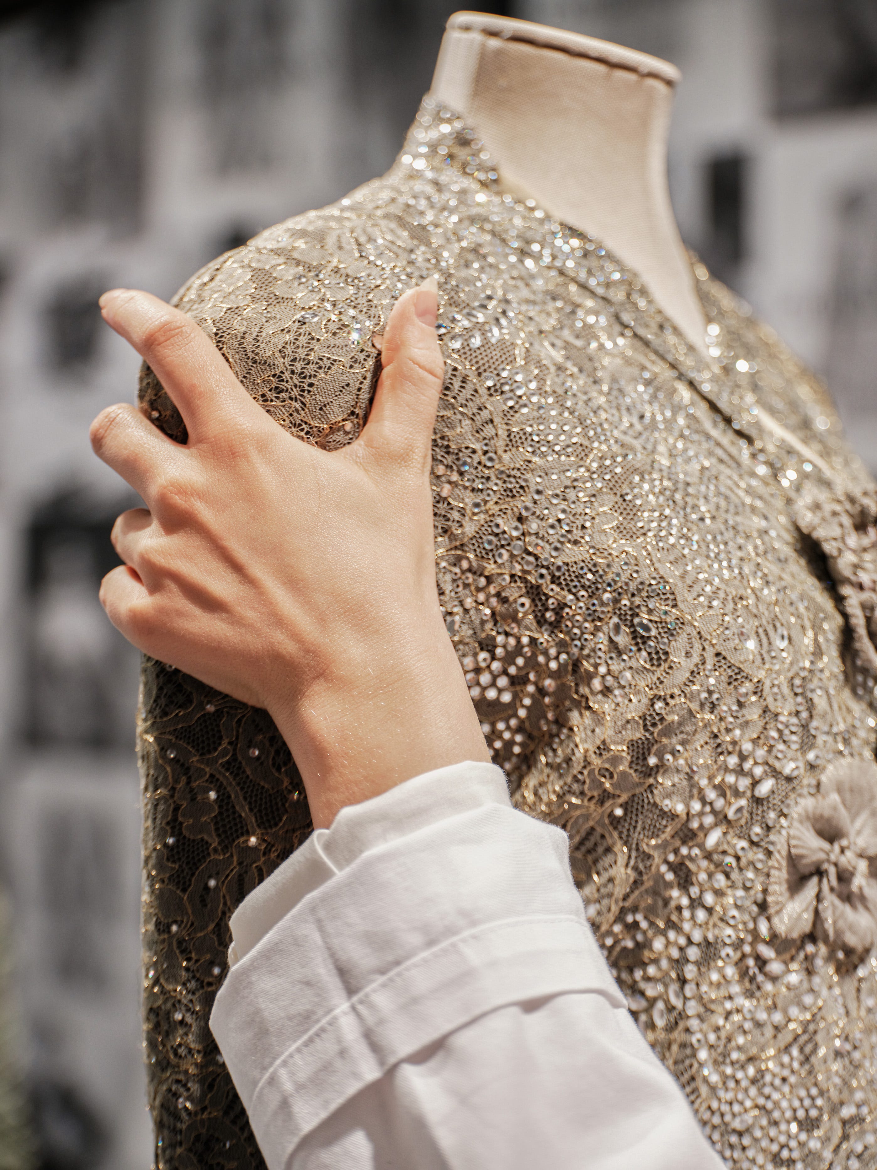 ジョルジオ アルマーニ」が創立50周年を記念し、アーカイブ展を銀座で