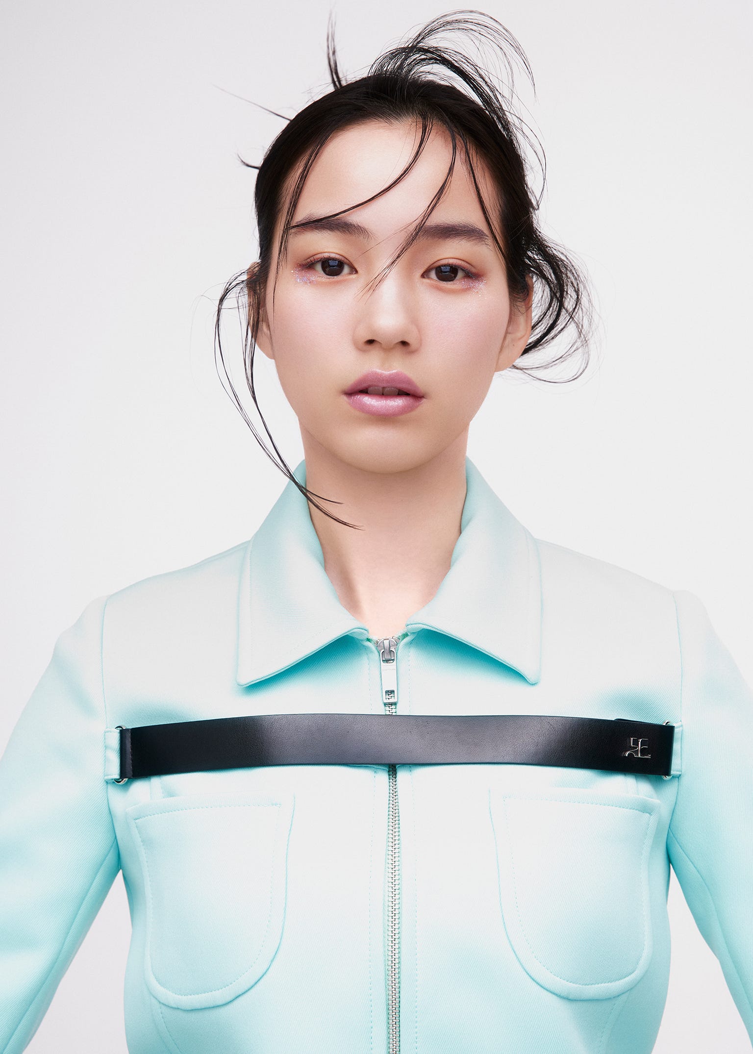 のんが魅せるコスメ名品図鑑vol.1 | “ディオール アディクト リップ