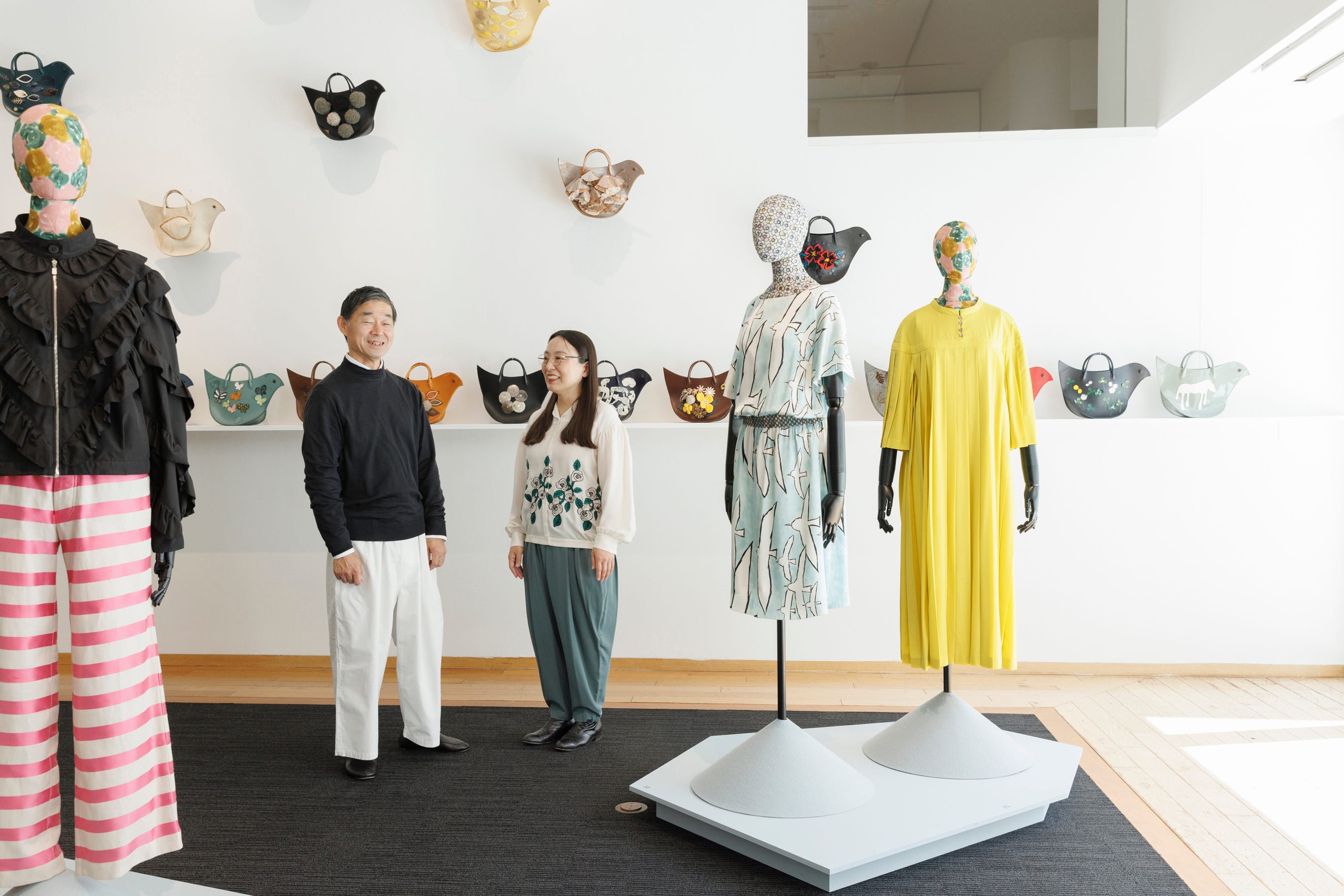 ミナ ペルホネンが設立30周年を記念した展覧会「羽花」を開催。皆川 明