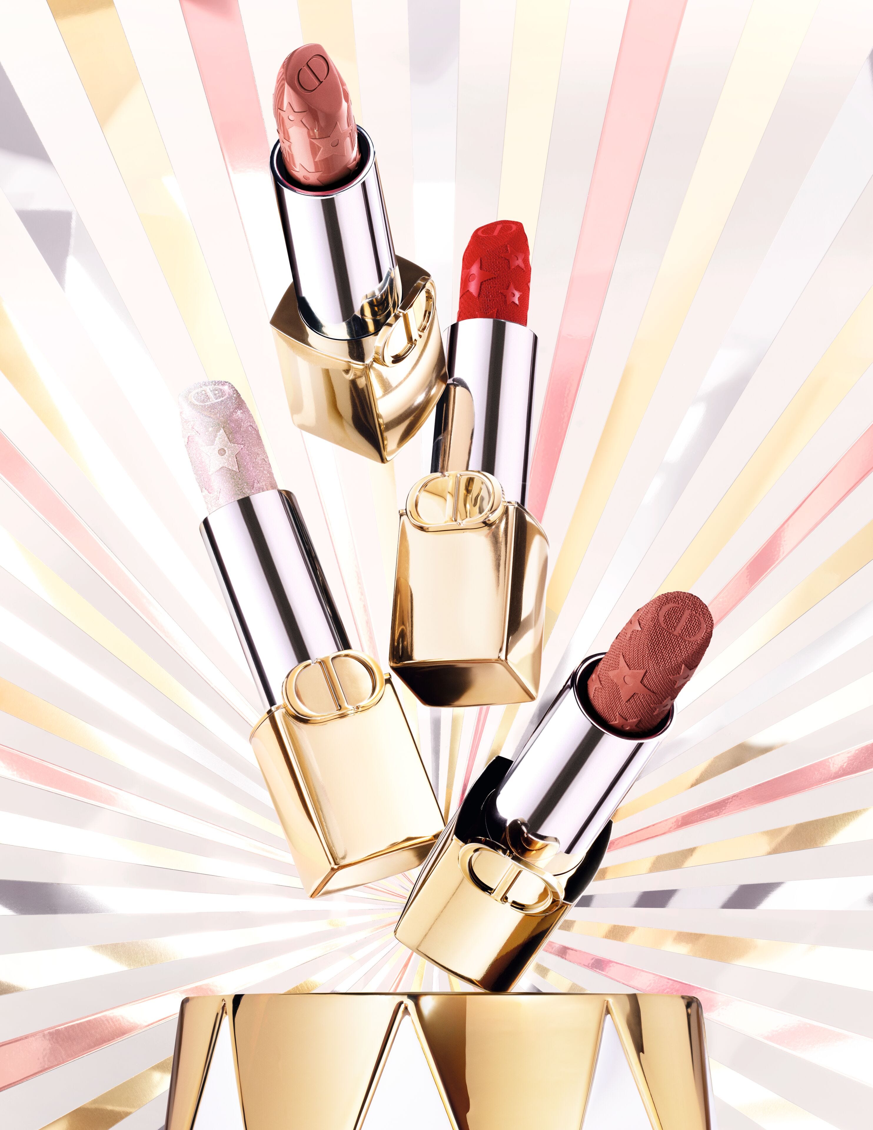 本日全国発売スタート！ 「ディオール」2025のホリデーメイクは、輝き