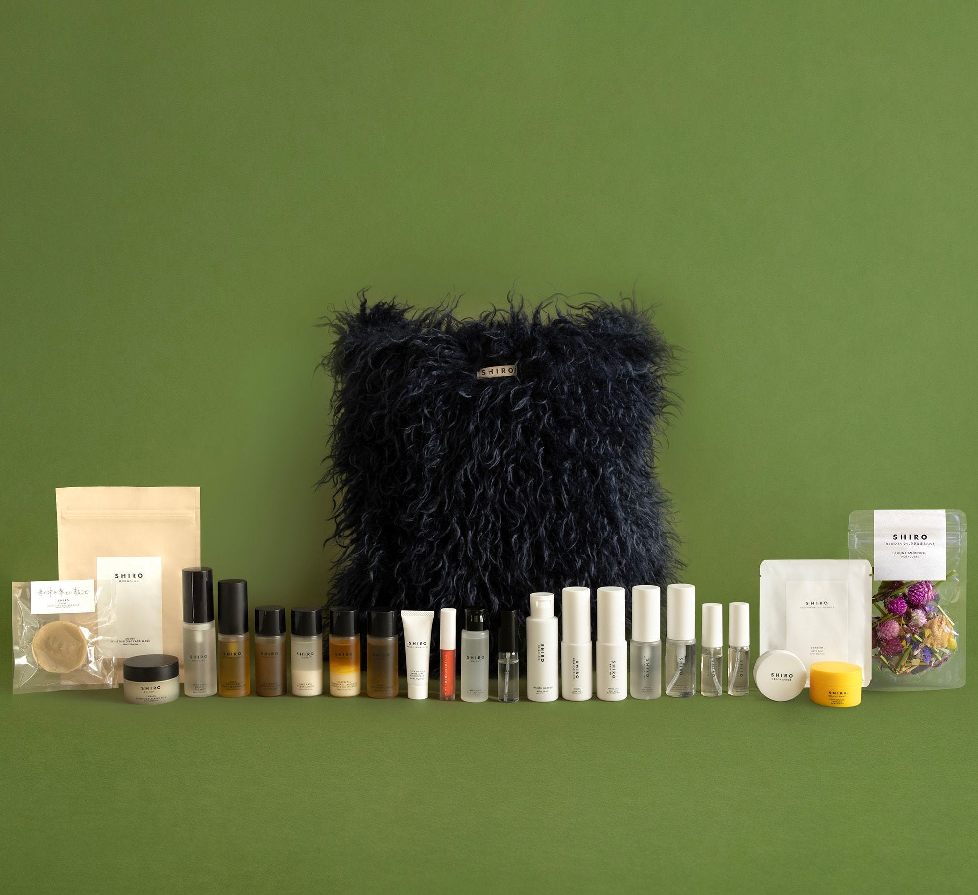 シロ（SHIRO）×クリスマスコフレ2025】発売日＆予約日は？｜今年は