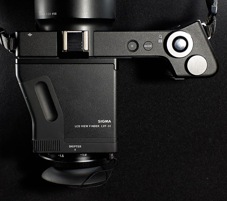 一眼レフ超えの存在感！SIGMA dp2 quattro ファインダーLVF-01で
