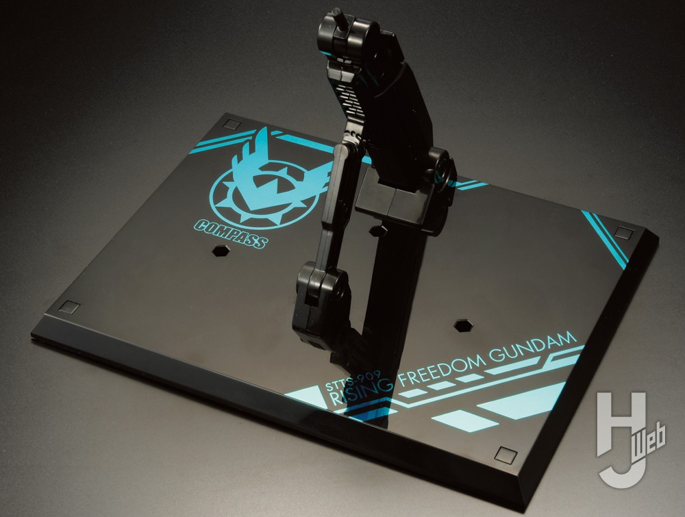 METAL ROBOT魂ライジングフリーダムガンダム」のこだわり造形や