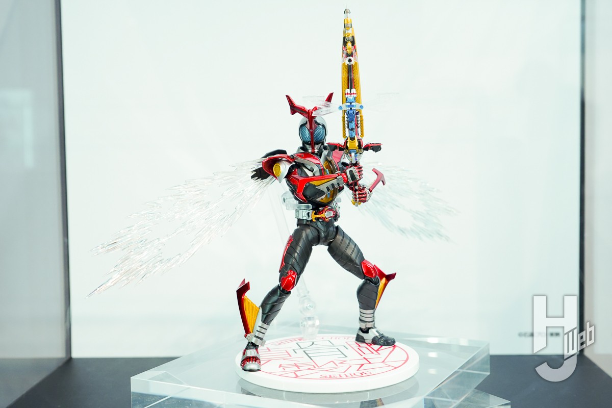 S.H.Figuarts（真骨彫製法）「鎧武」「バロン」発売決定！ 10周年を