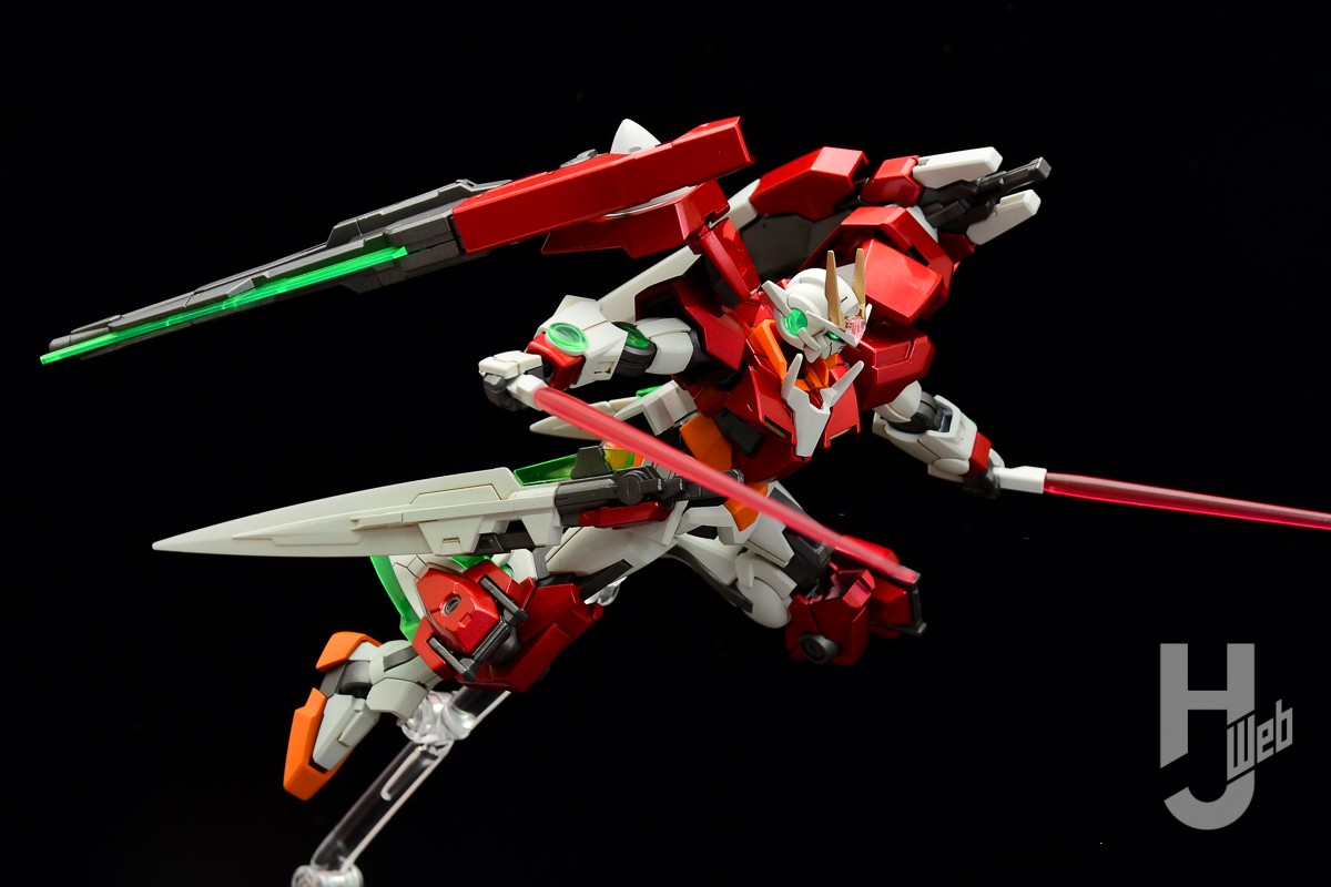 GX クリアルージュ」でカッコいいメタリックレッドをきめる！「HG