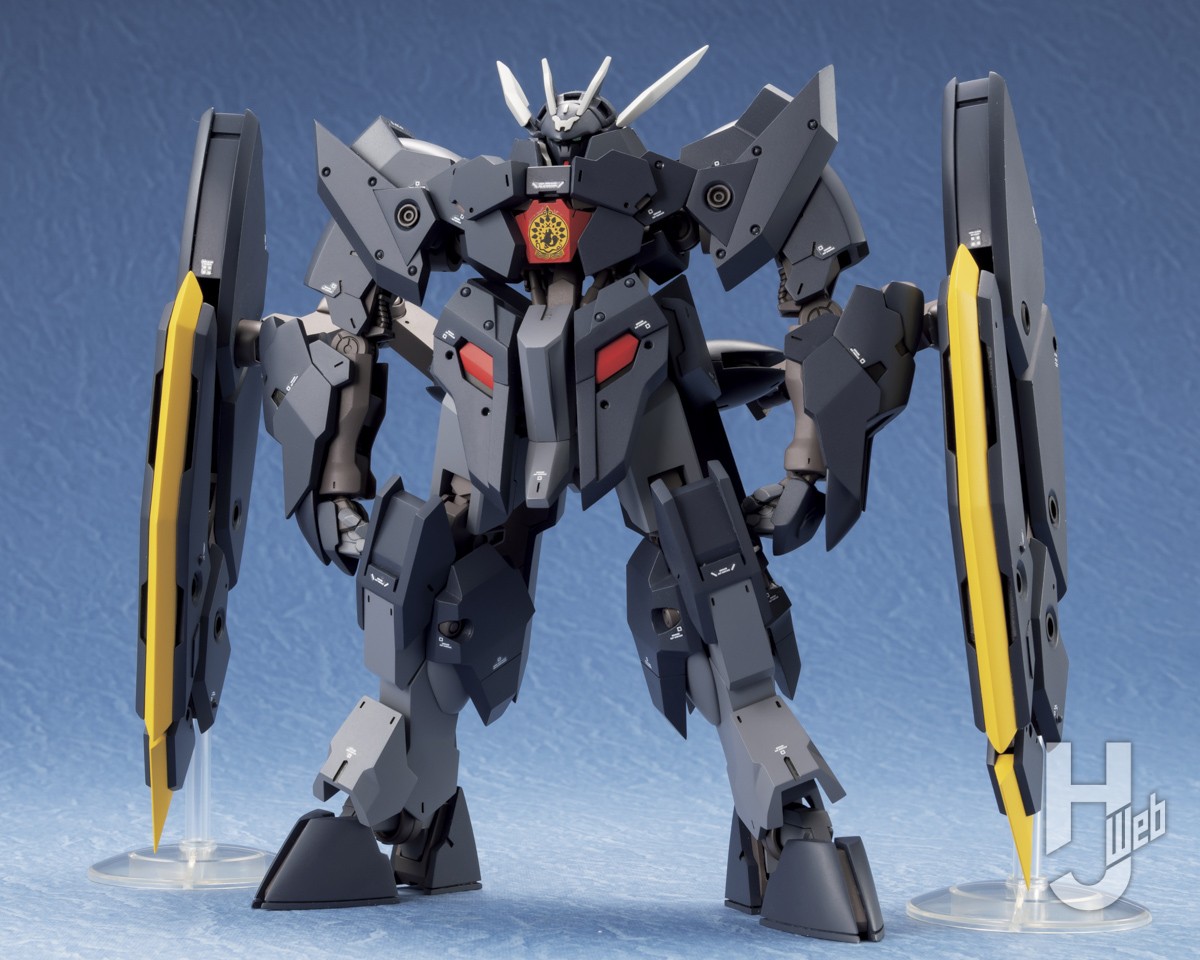 ASW-G-61 ガンダム・ザガン」をスクラッチ製作。独特なシルエットを