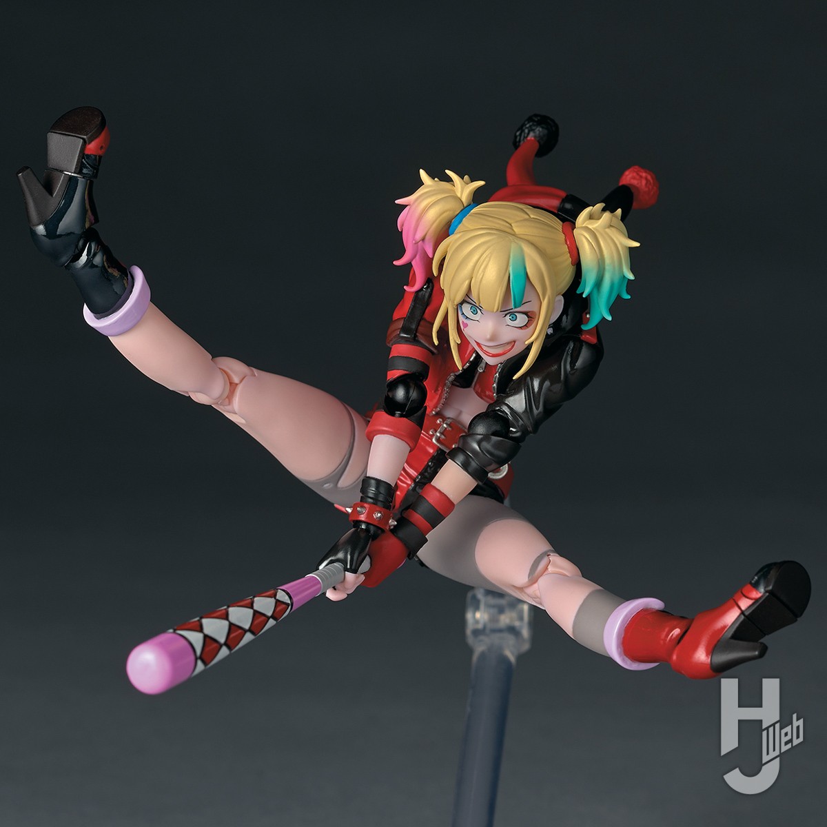 異世界スーサイド・スクワッド』ハーレイ・クインがリボルテック＆1/7