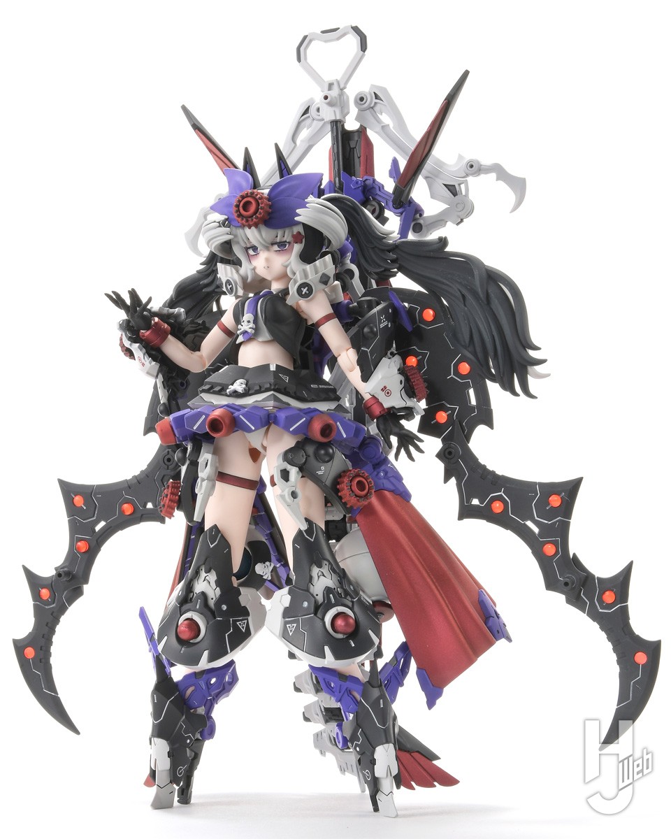 BUSTER DOLL パラディン DARKNESS CLAW」をダウナー系の“悪の女幹部”へ