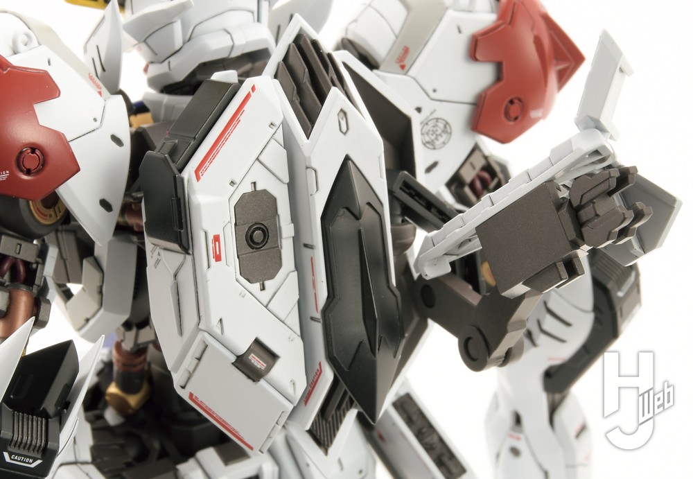 ASW-G-08 ガンダム・バルバトスルプス」が待望のMGキット化