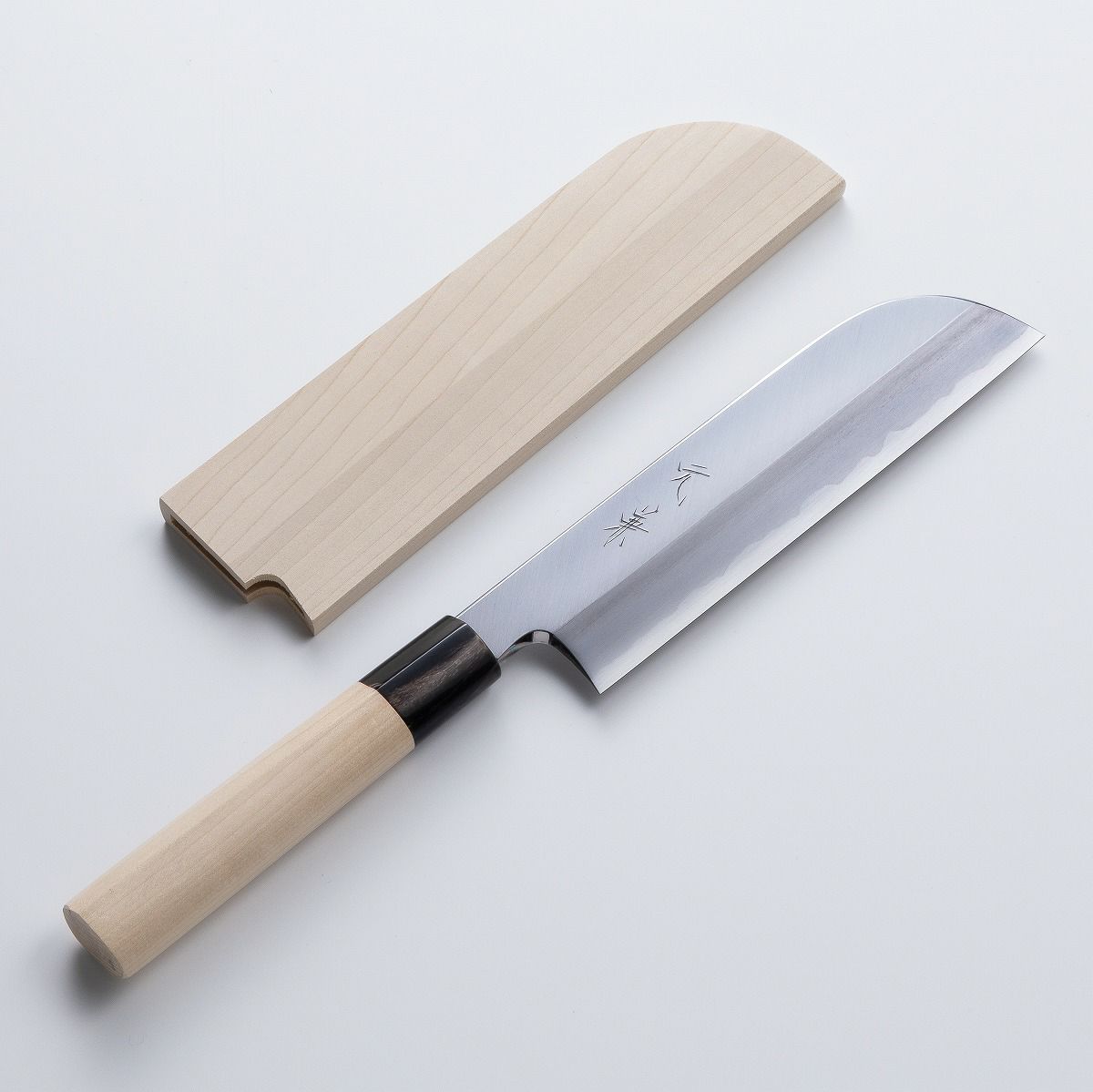 堺元兼 鎌型薄刃包丁 片刃 180mm 白紙2号 刃金つけ 水牛柄 木鞘付 最