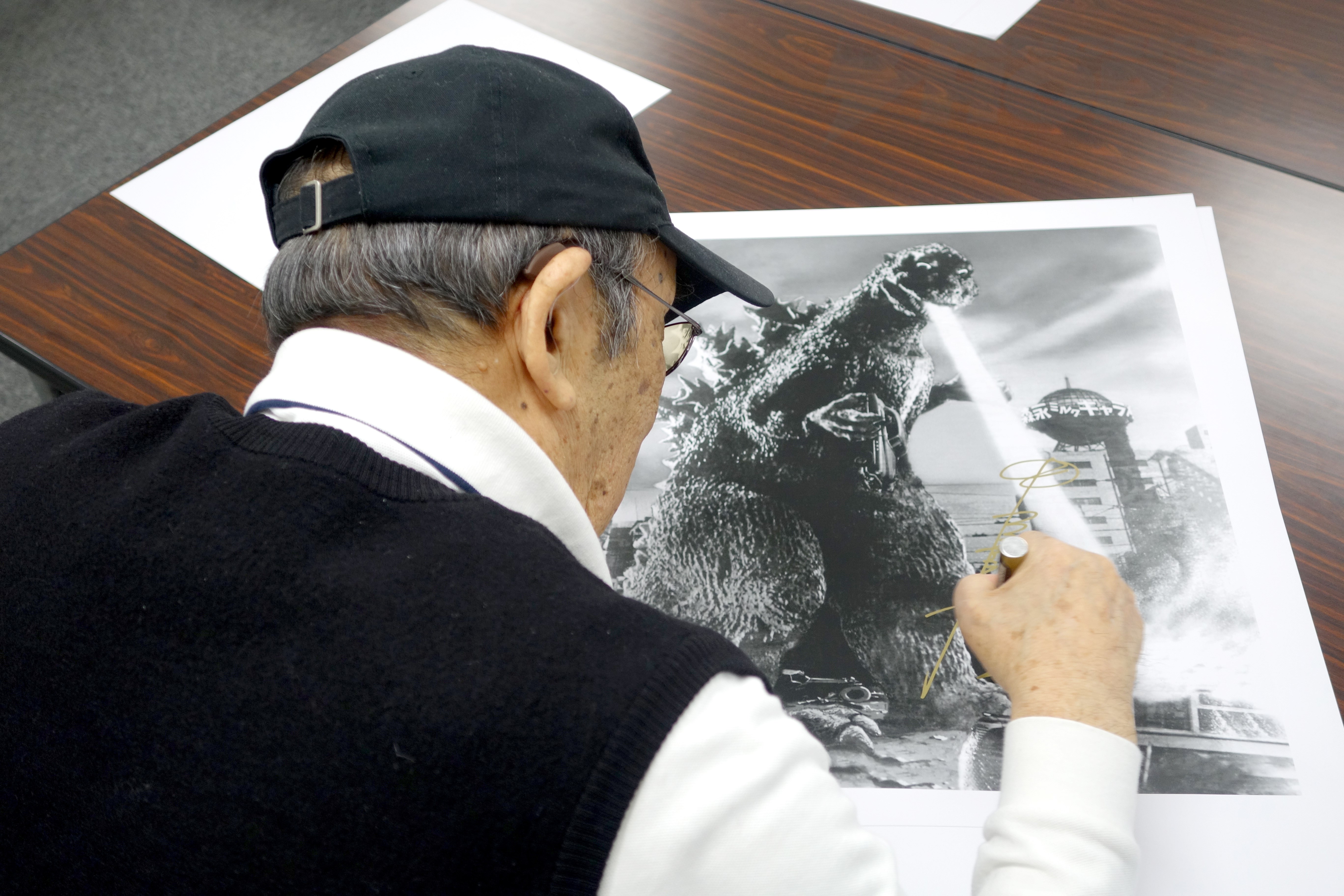 フォトフレーム「東宝怪獣メモリアル ゴジラ」、受注開始！ | 電撃