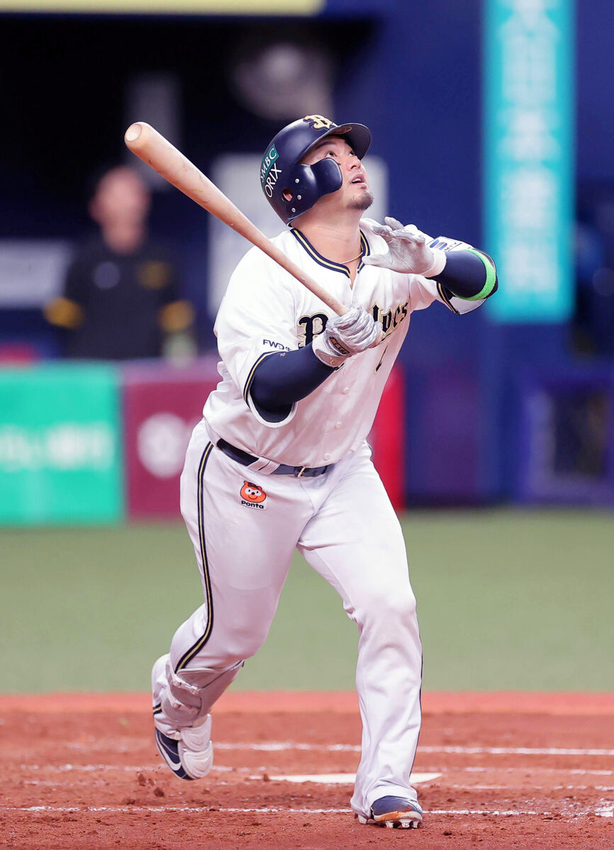 オリックス】森友哉、天井直撃“珍二塁打”がチーム初安打 中嶋聡監督は