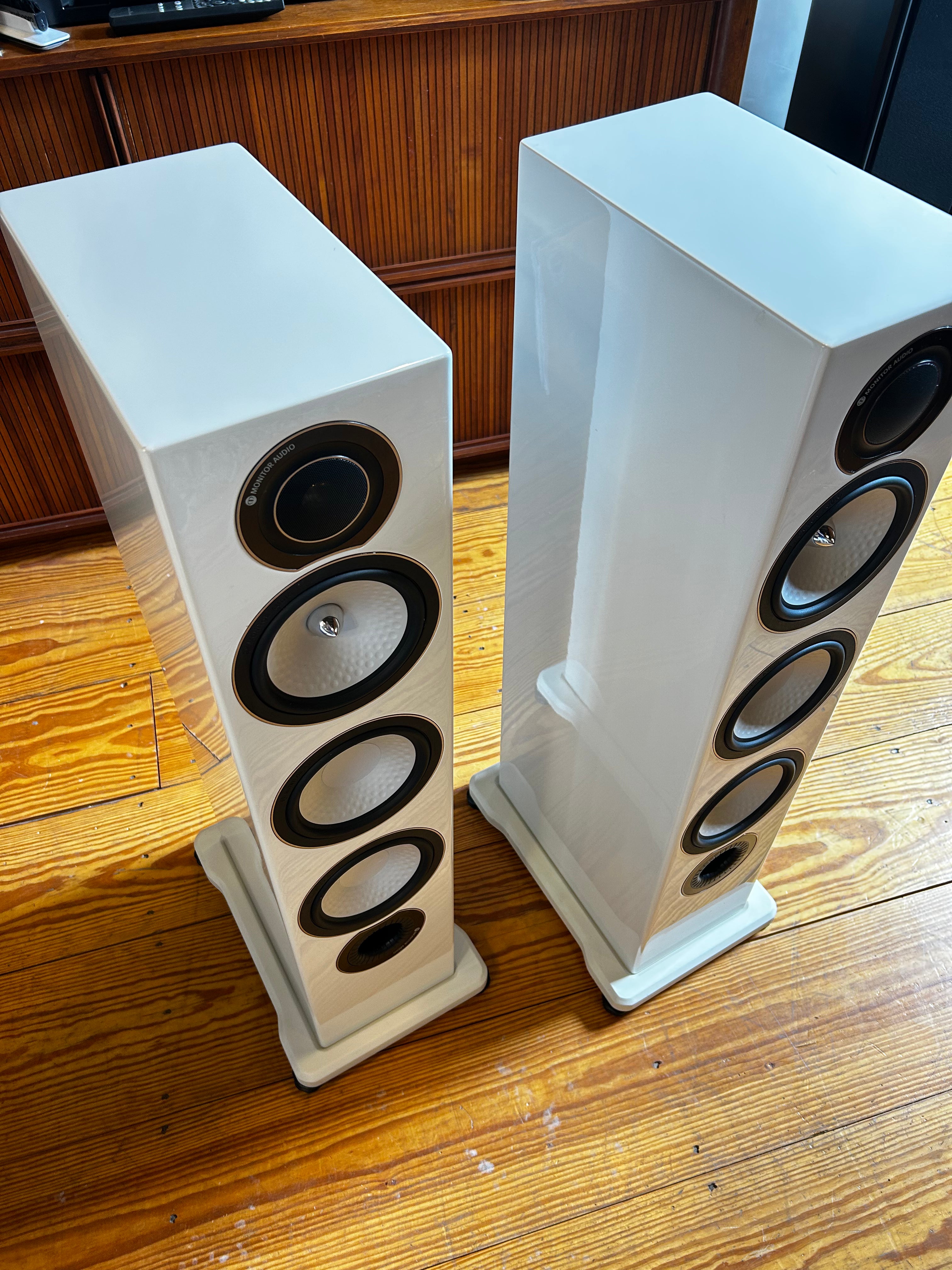 Monitor Audio Silver RX8, 