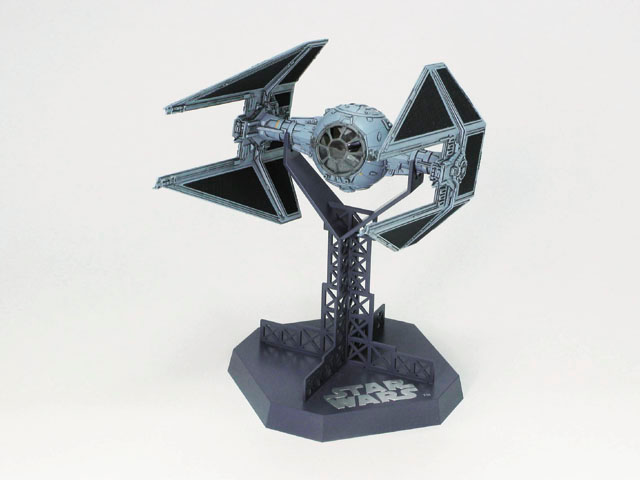 1/48 X-ウィング・ファイター 限定仕様『スター・ウォーズ 』 | 鉄道