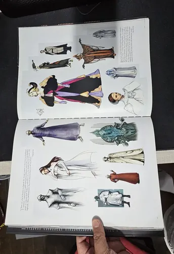 Star Wars - Dressing A Galaxy The Costumes Of Star Wars (muito