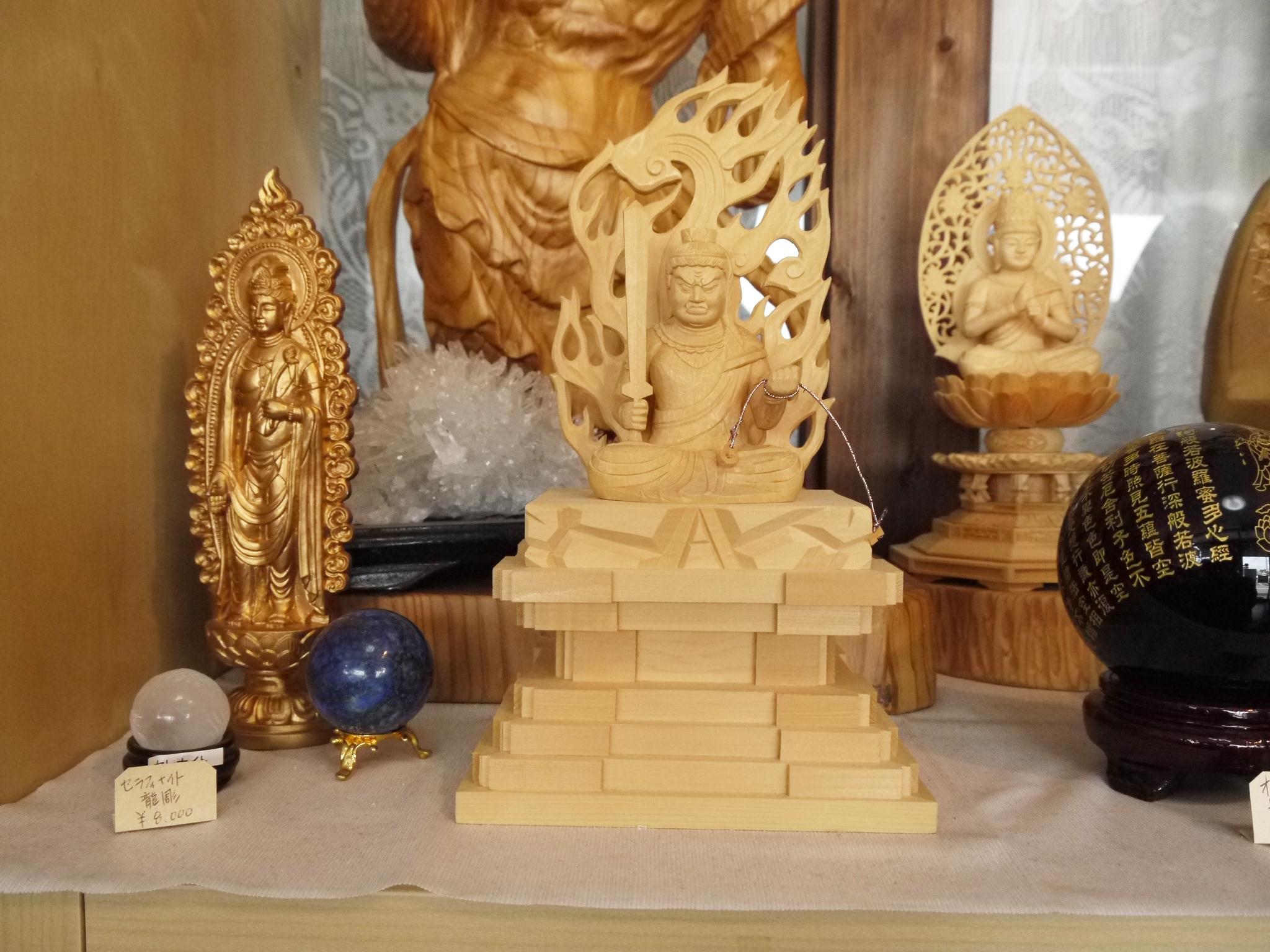 推薦 【黒龍】仏教聖品 翡翠細工彫 龍鳳 根付 大吉 極珍h2073 売れ筋 ☆