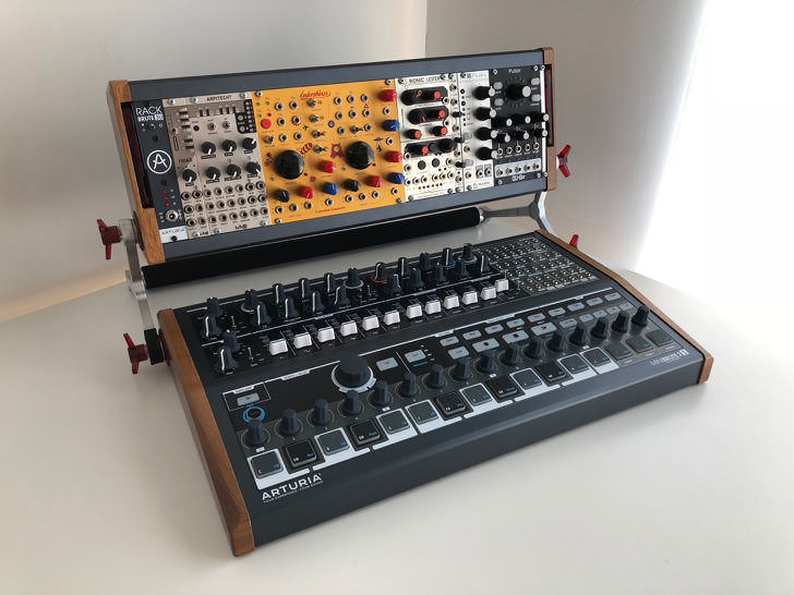 Product Review #3：Arturia RackBrute 〜 これからモジュラーを始める