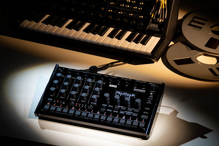 コルグ、ハイブリッド音源を搭載した新世代ドラム・マシン