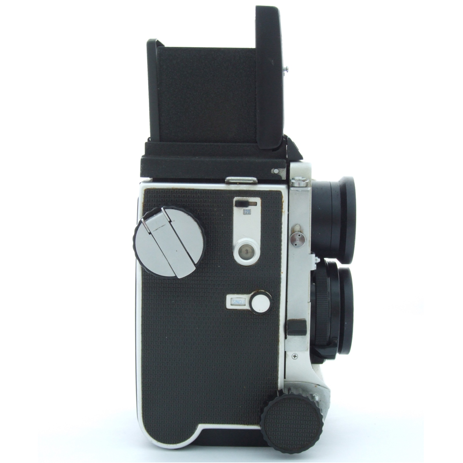 Mamiya C220 / WLF / 80mm f2.8 blue dot – IanB Foto