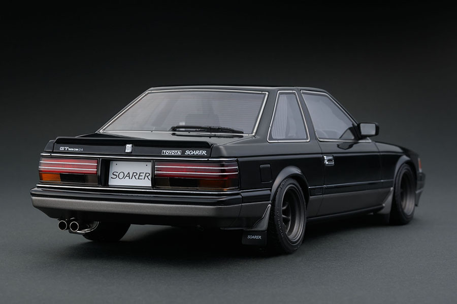 IG0369 1/18 Toyota Soarer 2.0 (GZ10) Black Two‐tone | LINE UP