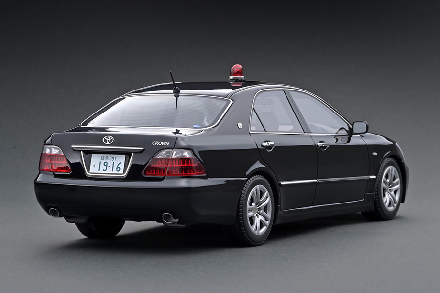 IG1916 1/18 Toyota Crown (GRS180) 警視庁 交通機動隊 | LINE UP