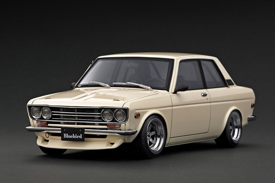 IG3305 1/18 Datsun Bluebird (510) White | LINE UP | [公式