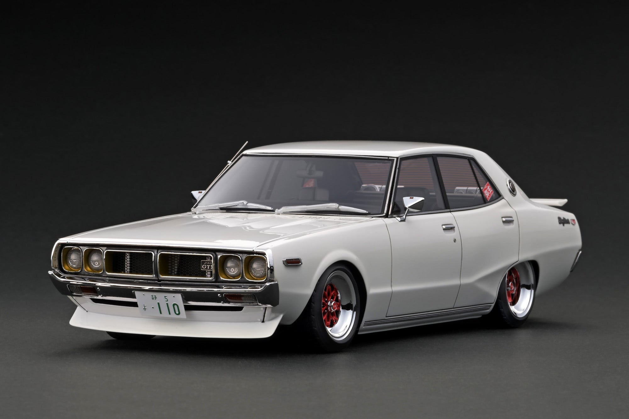 IG3268 Nissan Skyline 2000 GT-X (GC110) Pearl White With L28