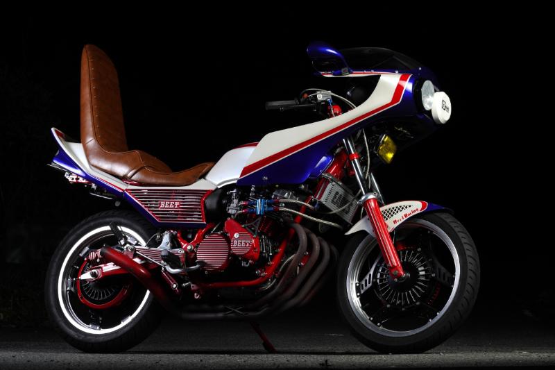 HRC】ホンダの精神が息づくトリコロールのばっちりキマったCBXが