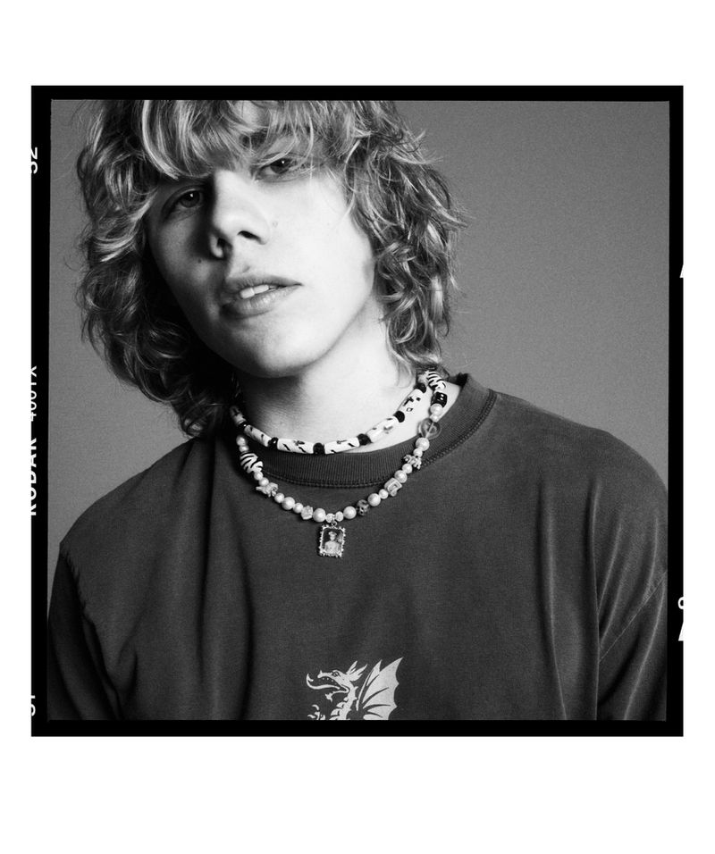 Vogue Australia April 2022 Cover (Vogue Australia)