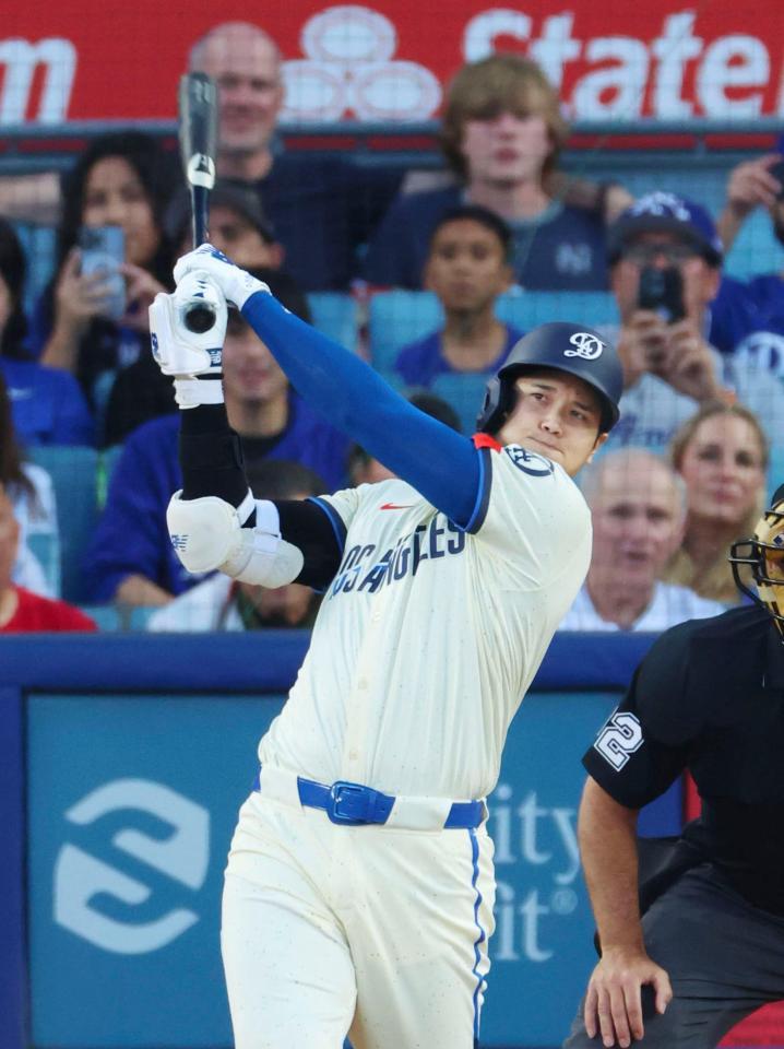 大谷翔平の3戦連発 本拠地ファンの口があんぐり 歓喜のガッツポーズも