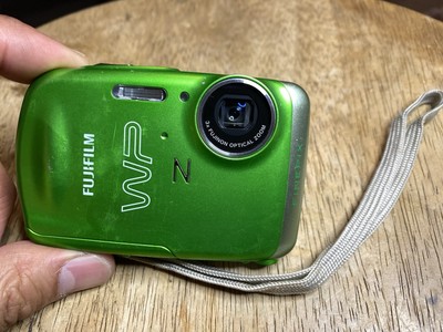FUJIFILM Digital Camera Finepix Z33WP 10.0MP WP CCD Y2k Tested
