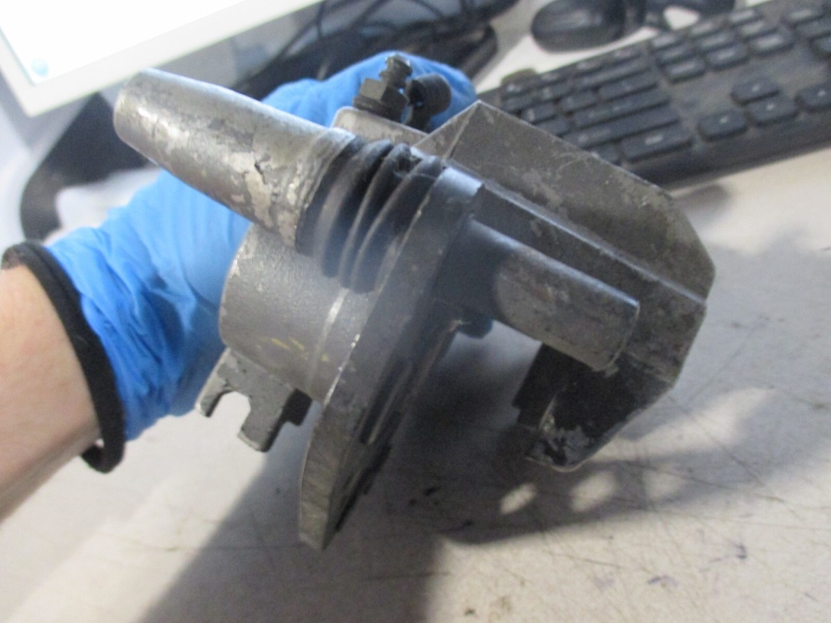 カリン 0430 Kawasaki OEM Rear Brake Caliper 1988-1992 ZX600 Ninja