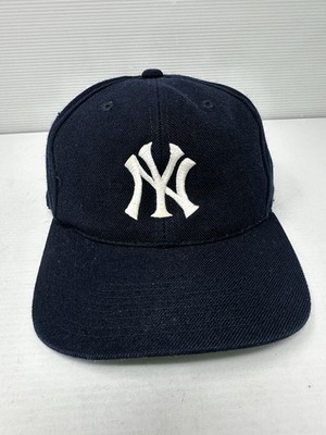 VINTAGE Sports Specialties New York Yankees 90s Snapback Hat Cap
