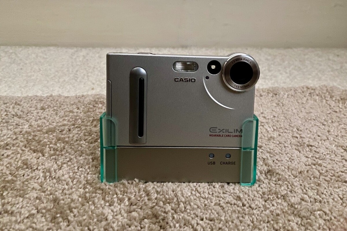 Casio Exilim 2MP Ultra Slim Digital Camera (EX-S2) - Pristine