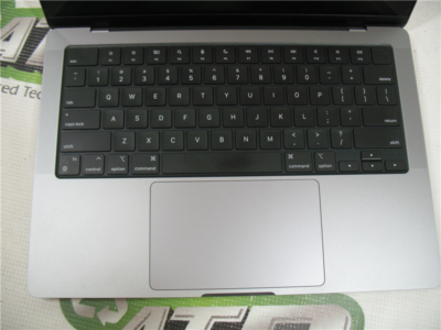 Apple MacBook Pro 14