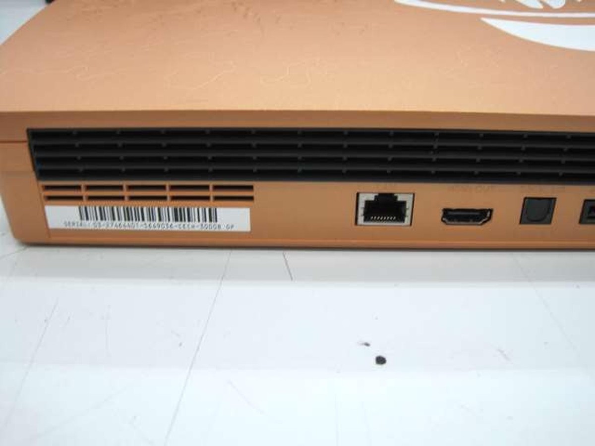 Sony PlayStation 3 Slim Pirate Warriors Gold Edition 320GB Gold