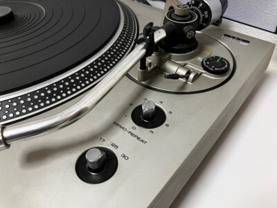 Technics SL-1600 Direct Drive Automatic Turntable Tested Good