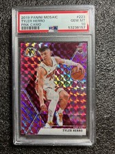 2019-20 Panini Mosaic - Rookies Tyler Herro #223 Pink Camo Prizm